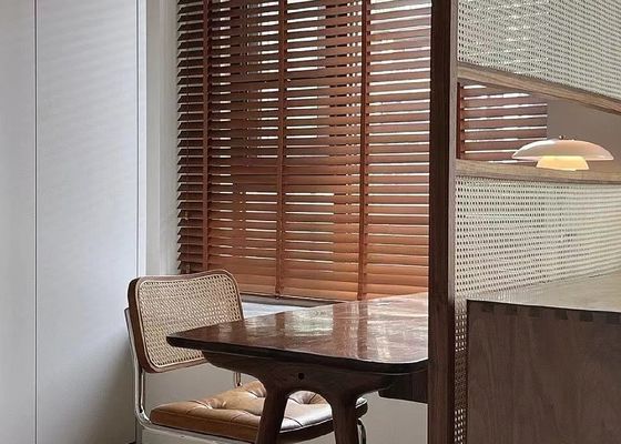Venezianas Venetian horizontais de bambu tecidas naturais das cortinas de rolo das cortinas para a janela do escritório