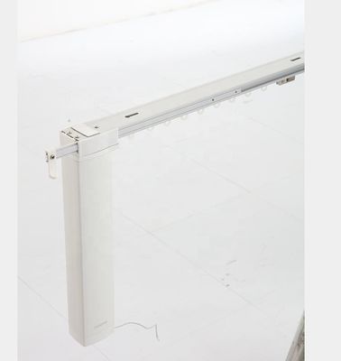 Trilhas elétricas polonesas da cortina do metal, trilhos de cortina ajustáveis para a decoração