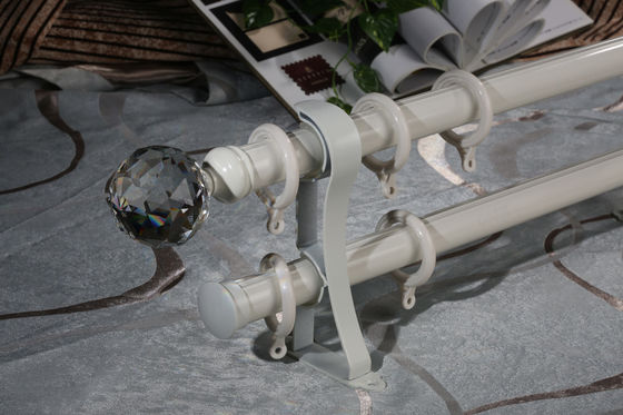 28mm Polos de alumínio decorativos Crystal Finials Curtains Rods Set