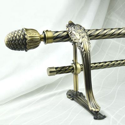 Cortina dobro de bronze curto torcida janela Ros de Polo da cortina de ferro forjado