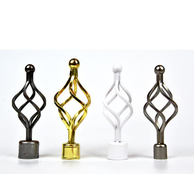 Finials decorativos da coroa para bens de Ros de cortina com tratamento do chapeamento da pintura