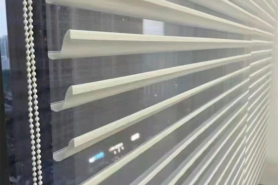 Escurecimento motorizado elétrico das cortinas do La de Shangri da luz suave com duas camadas do fio