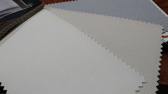 teste padrão horizontal do peso médio das cortinas de janela do rolo da largura de 2.5m